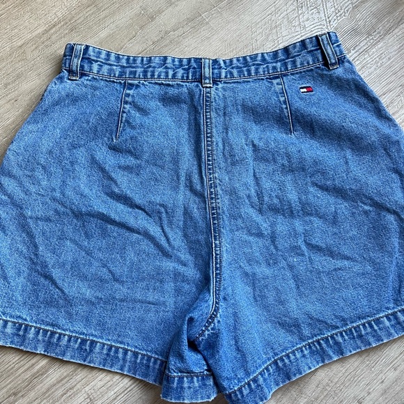 Tommy Hilfiger Mom Shorts - Picture 6 of 10